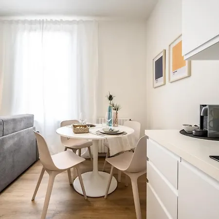 Emilia Young Apartament