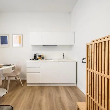 Emilia Young Apartamento Módena